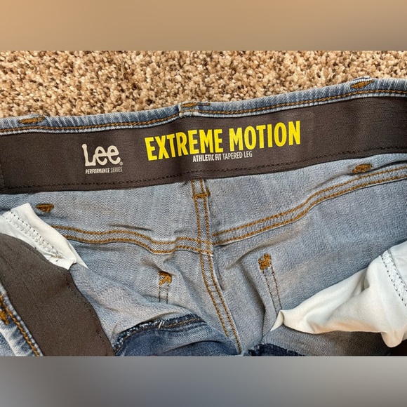 🩵Classic Blue men’s Jeans - Picture 2 of 3